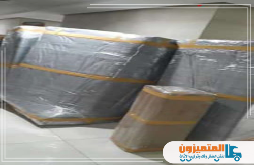 Furniture installation 7 1 e1759950913609 تغليف احترافي للأجزاء الكبيرة والأساسية! نستخدم أفضل مواد تغليف العفش كالبلاستيك المقوى والشريط اللاصق الأصفر المتين. لخدمة نقل أثاث مع الفك والتركيب بجدة سريعة وفعالة، اتصل بـشركة المتميزون 0501299985.